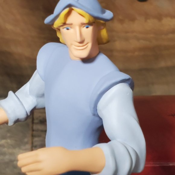 1995 Hallmark Keepsake Disney Ornament Captain John Smith and Meeko - Picture 2 of 5